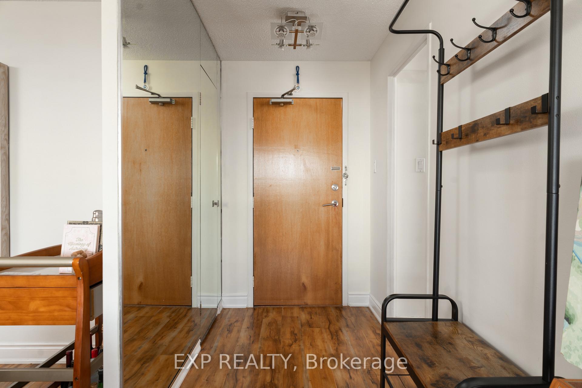 Photo 11 of Unit 1103, 1 Royal Orchard Boulevard, Markham, Royal Orchard — HOMEH