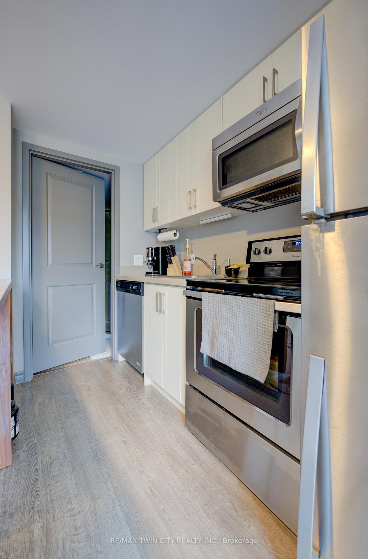 Photo 8 of Unit 7, 321 Spruce Street, Waterloo — HOMEH