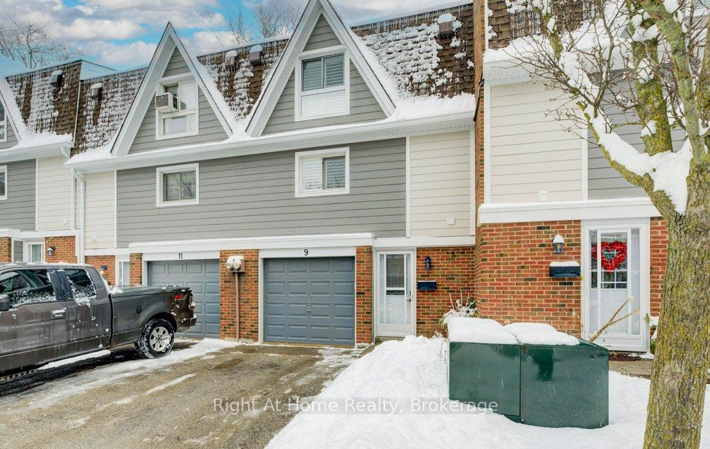 Photo 1 of Unit 78, 9 Trudy Court, Hamilton, Dundas — HOMEH