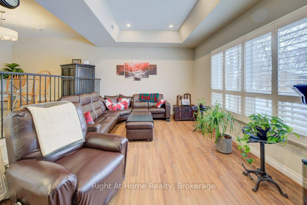 Photo 11 of Unit 78, 9 Trudy Court, Hamilton, Dundas — HOMEH