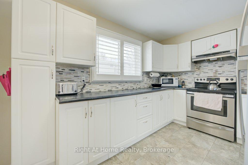 Photo 15 of Unit 78, 9 Trudy Court, Hamilton, Dundas — HOMEH