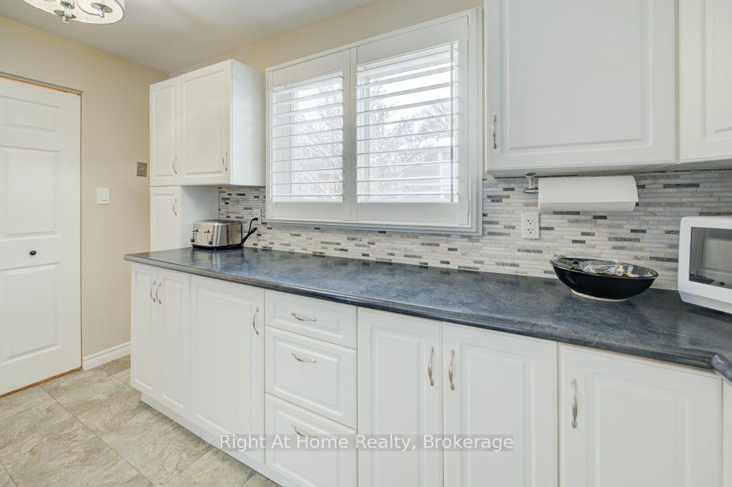 Photo 17 of Unit 78, 9 Trudy Court, Hamilton, Dundas — HOMEH