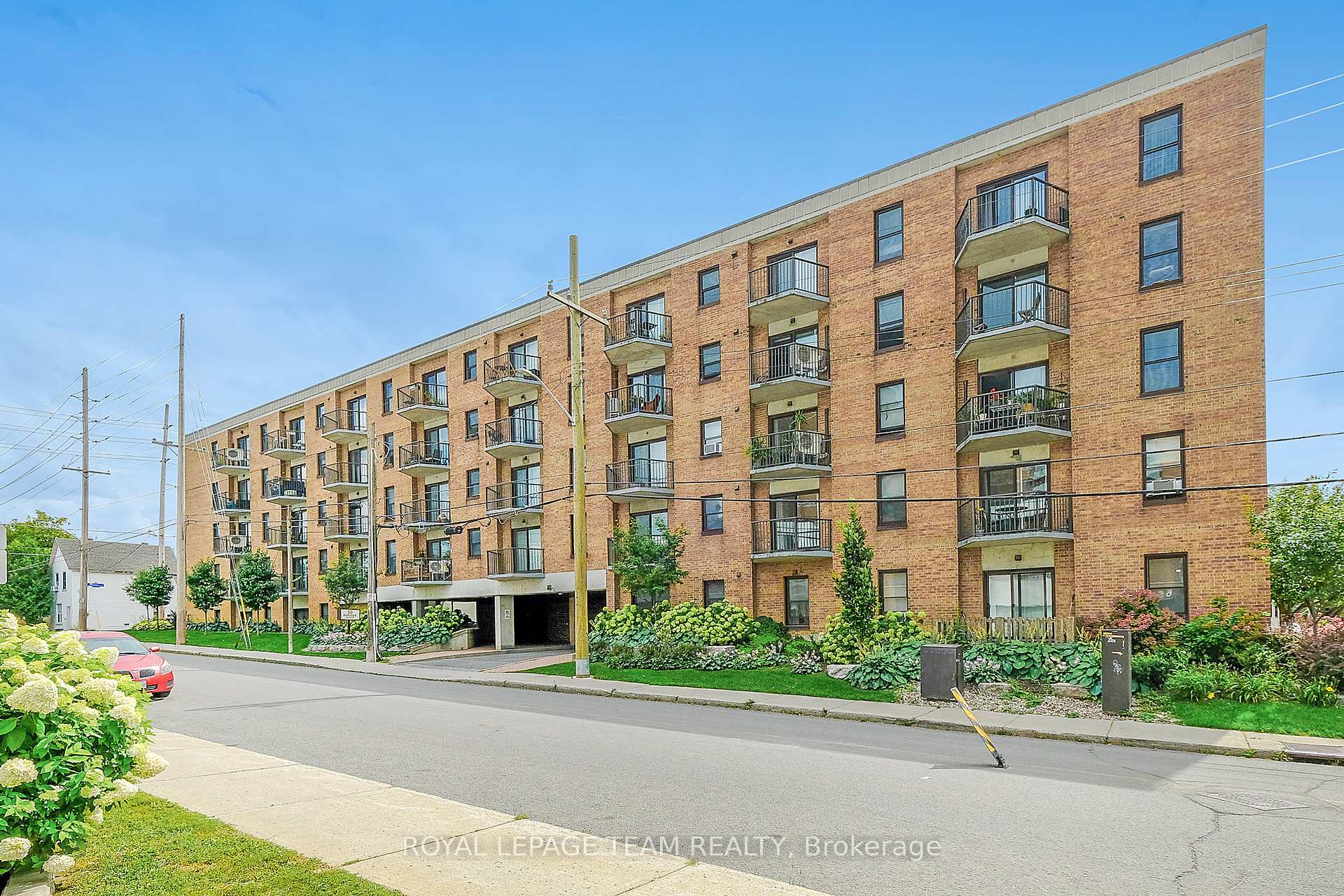 Photo 1 of Unit 302, 50 Burnside Avenue, Ottawa, Mechanicsville — HOMEH