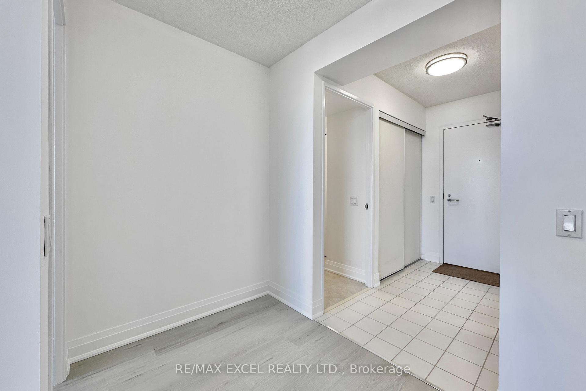 Photo 8 of Unit 708, 21 Overlea Boulevard, Toronto, Thorncliffe Park — HOMEH