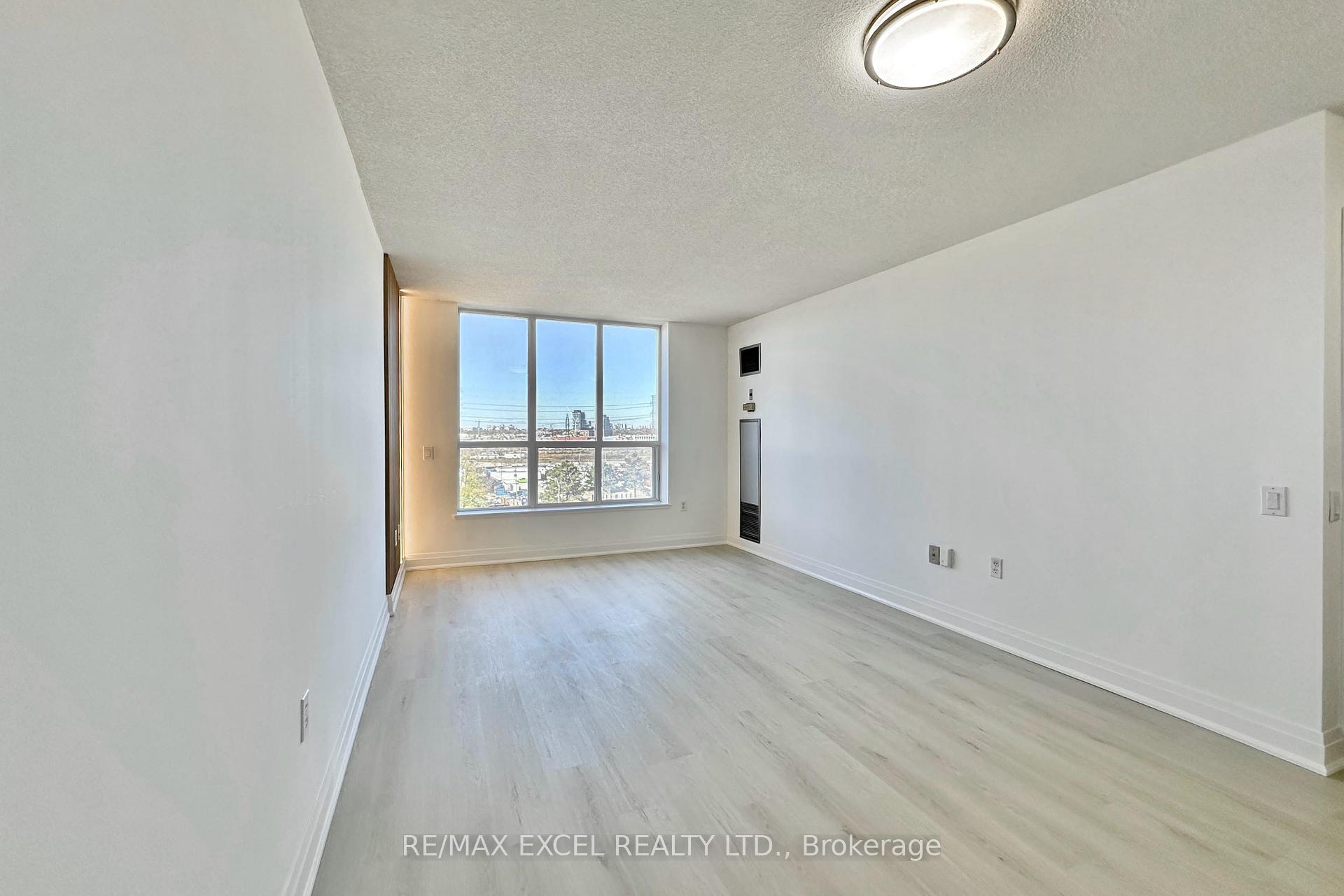 Photo 10 of Unit 708, 21 Overlea Boulevard, Toronto, Thorncliffe Park — HOMEH