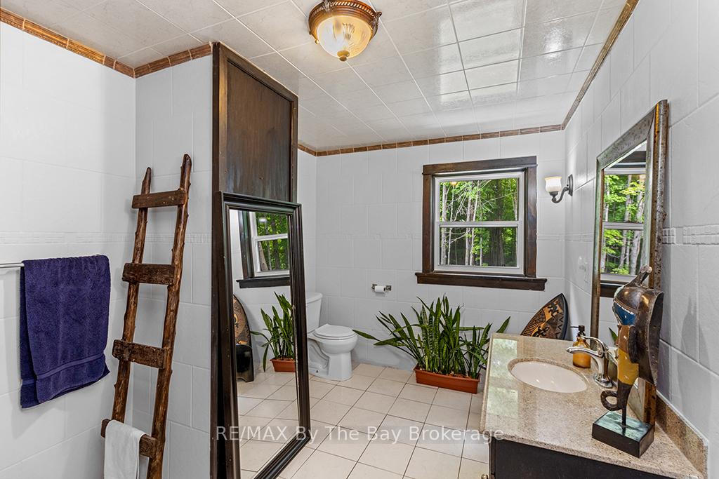 Photo 17 of 600055 50 Side Road S, Chatsworth — HOMEH