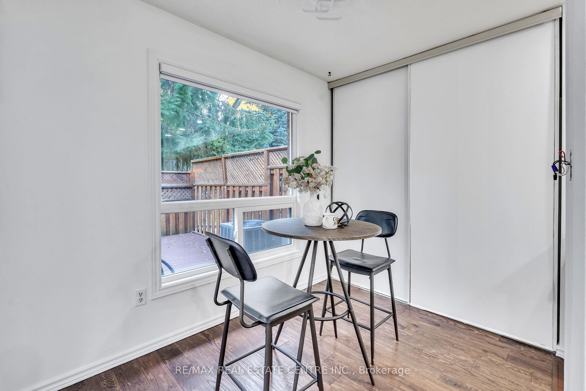 Photo 6 of Unit 2, 524 Beechwood Drive E, Waterloo — HOMEH