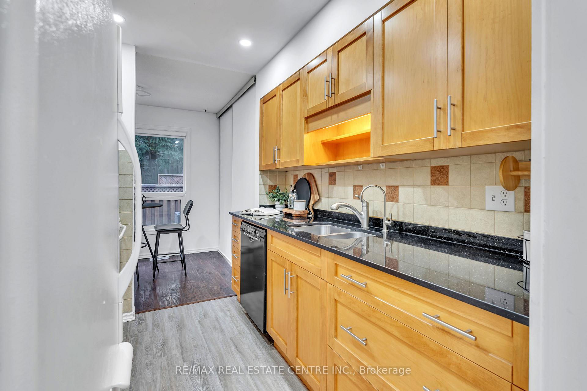 Photo 10 of Unit 2, 524 Beechwood Drive E, Waterloo — HOMEH