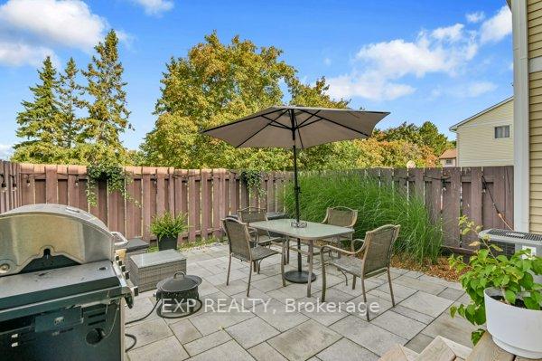 Photo 18 of 1962 Greenvale Lane, Ottawa, Chateauneuf — HOMEH