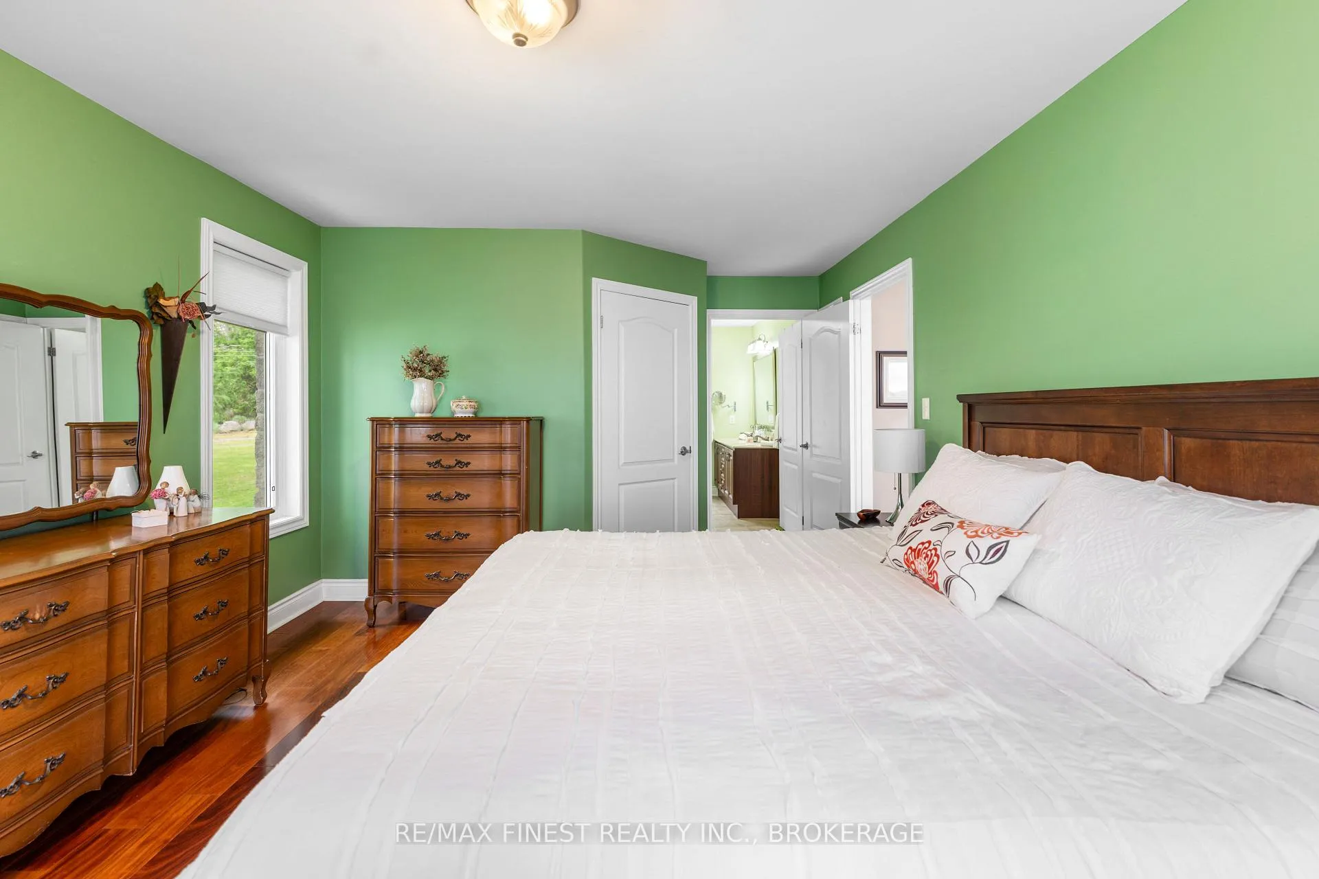 Photo 11 of 121 Hickory Lane, Frontenac Islands, The Islands — HOMEH