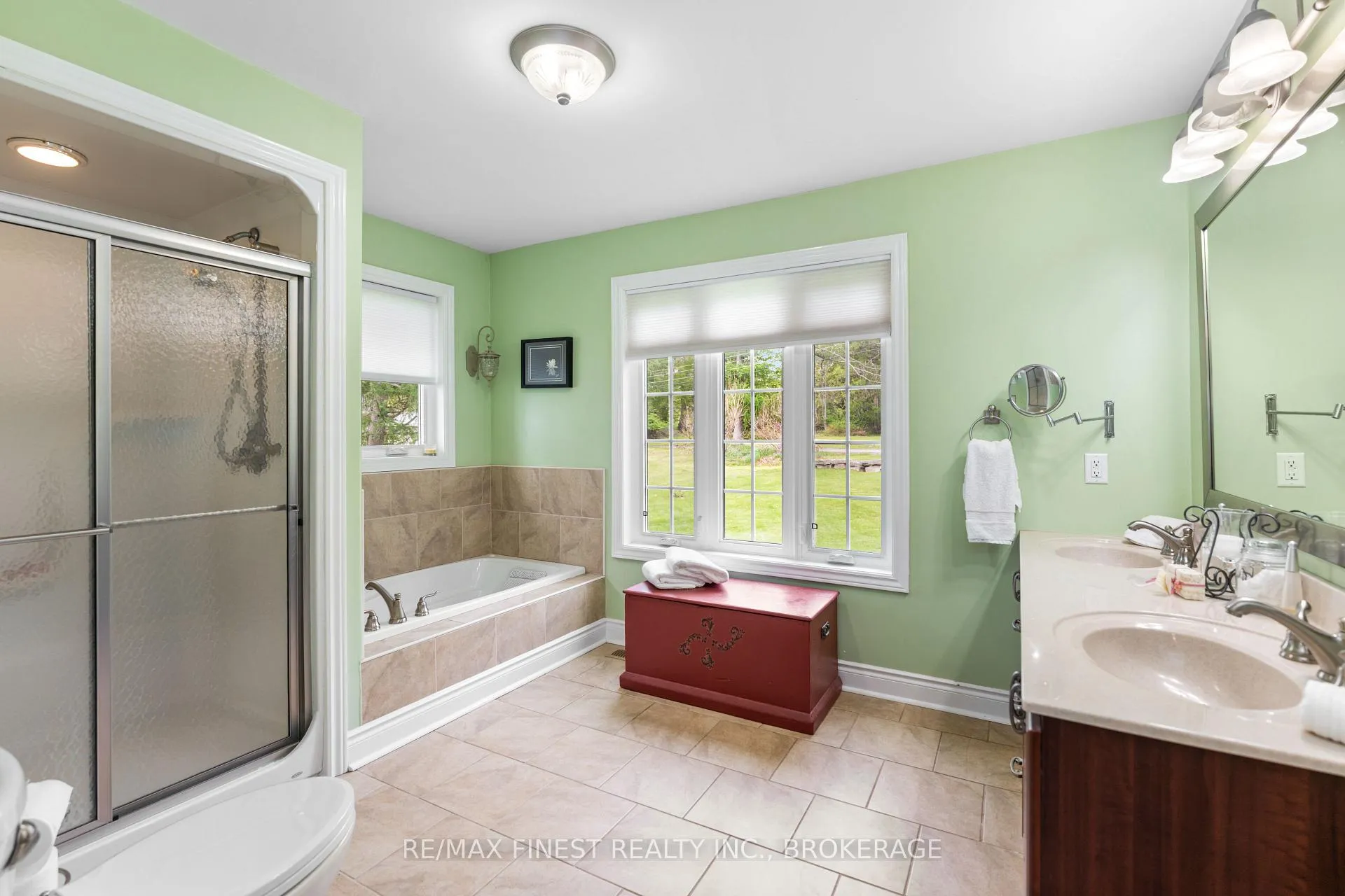 Photo 12 of 121 Hickory Lane, Frontenac Islands, The Islands — HOMEH