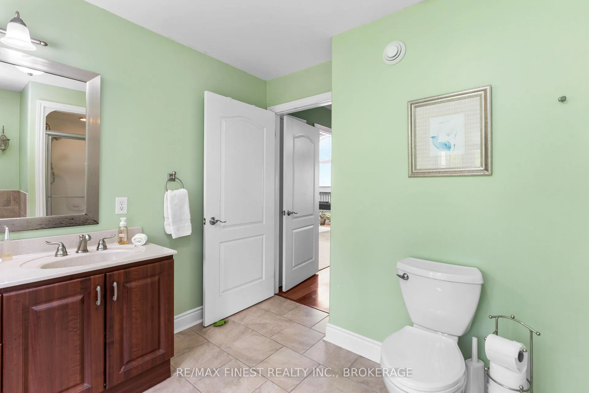 Photo 13 of 121 Hickory Lane, Frontenac Islands, The Islands — HOMEH