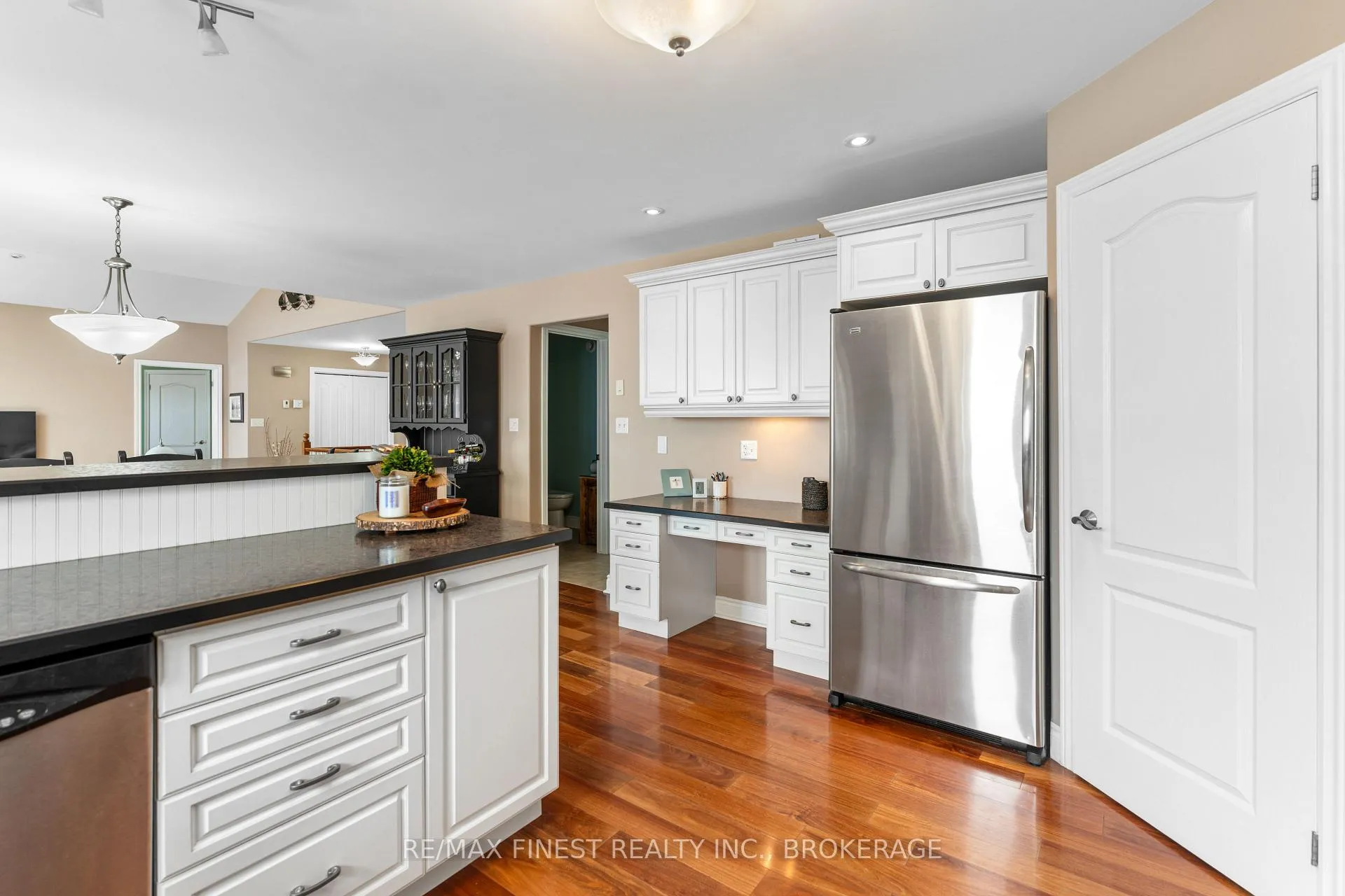Photo 17 of 121 Hickory Lane, Frontenac Islands, The Islands — HOMEH