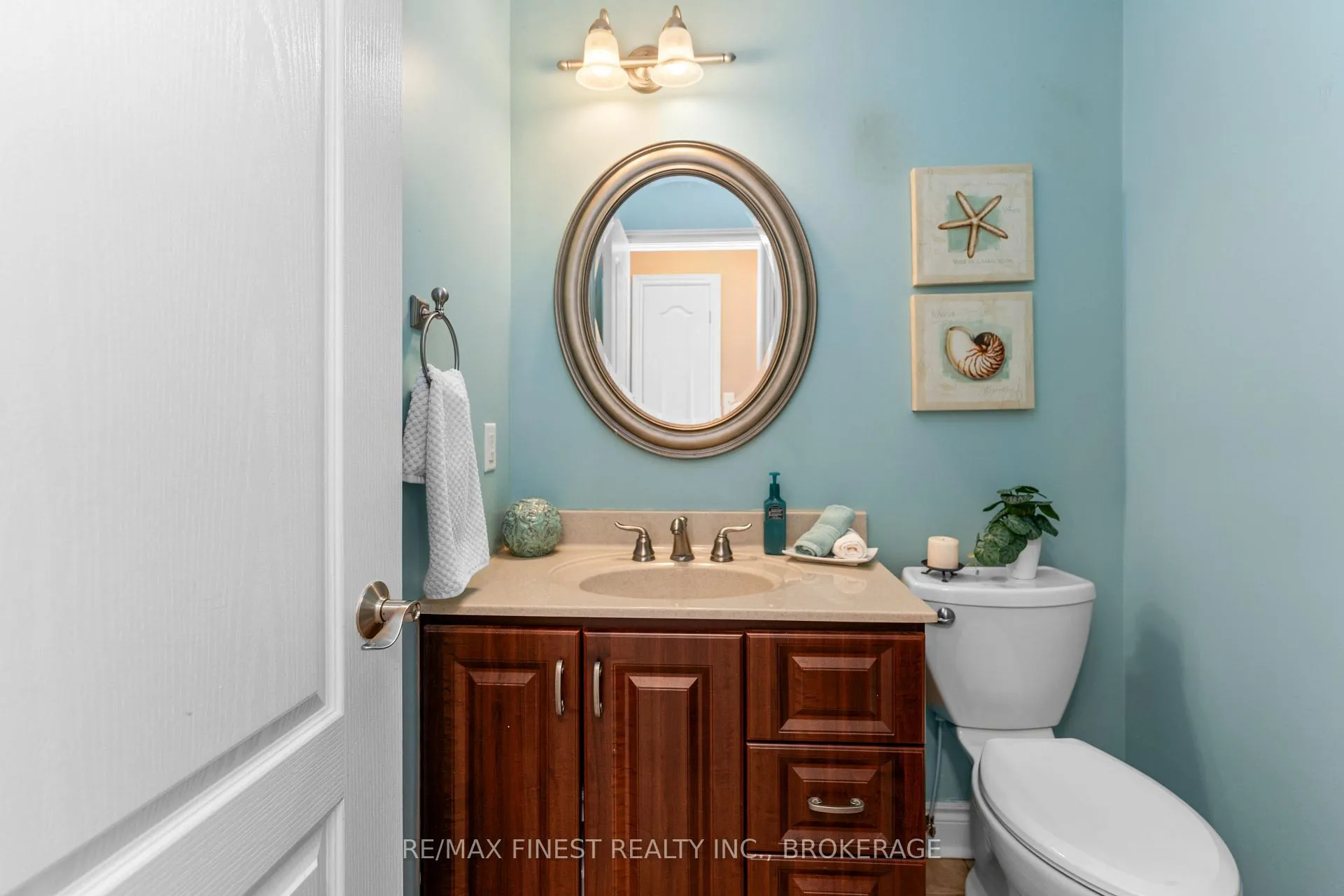 Photo 18 of 121 Hickory Lane, Frontenac Islands, The Islands — HOMEH