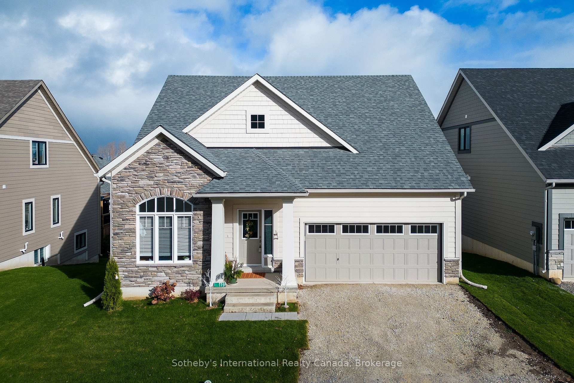 Front of 119 Schooners Lane