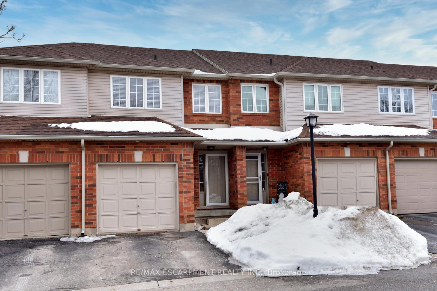 Front of Unit 5, 174 Highbury Drive