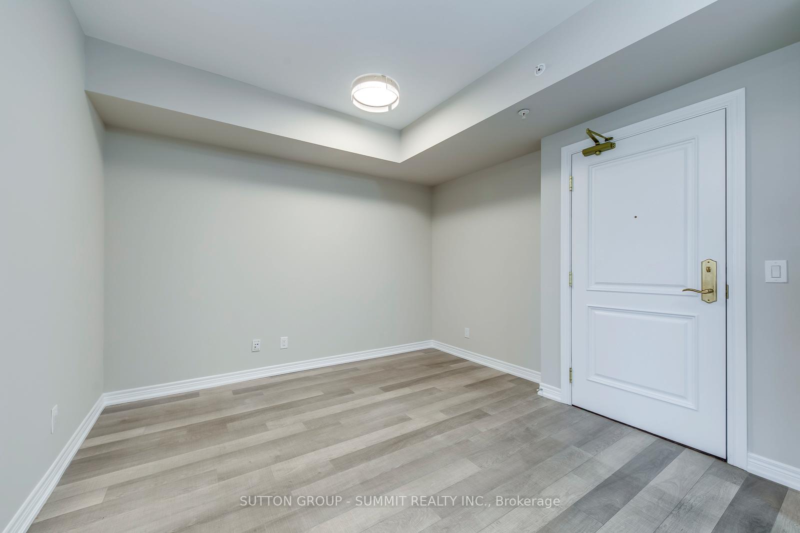 Photo 8 of Unit 804, 9255 Jane Street, Vaughan, Maple — HOMEH