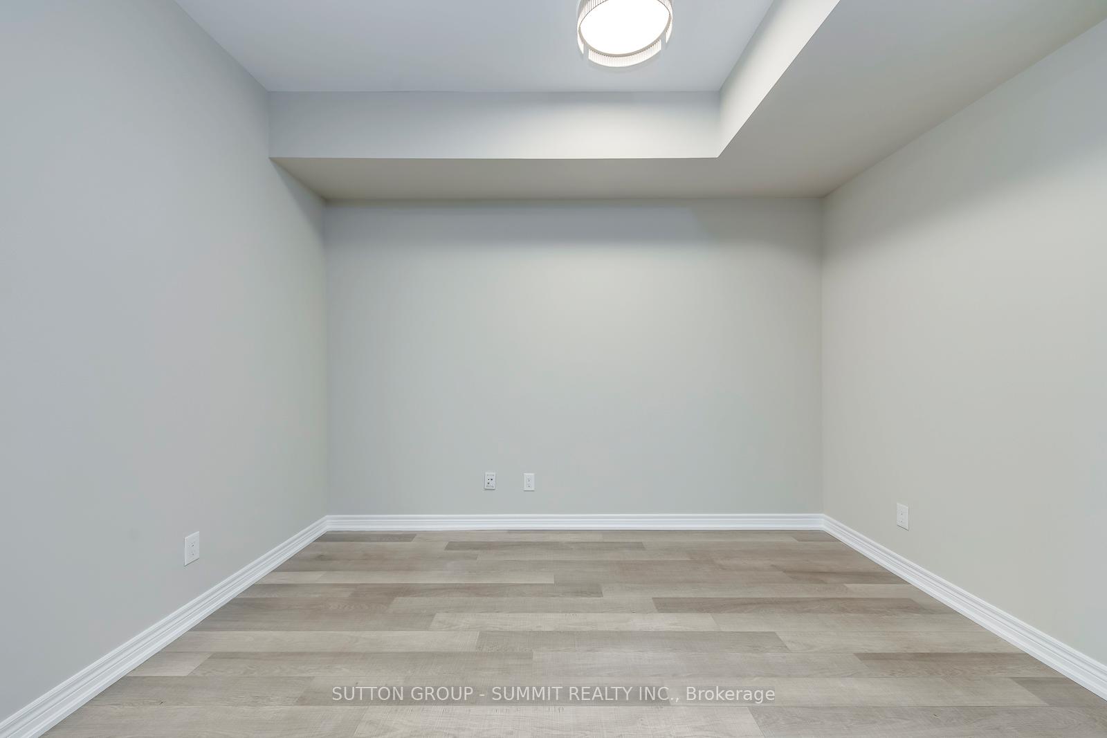 Photo 9 of Unit 804, 9255 Jane Street, Vaughan, Maple — HOMEH