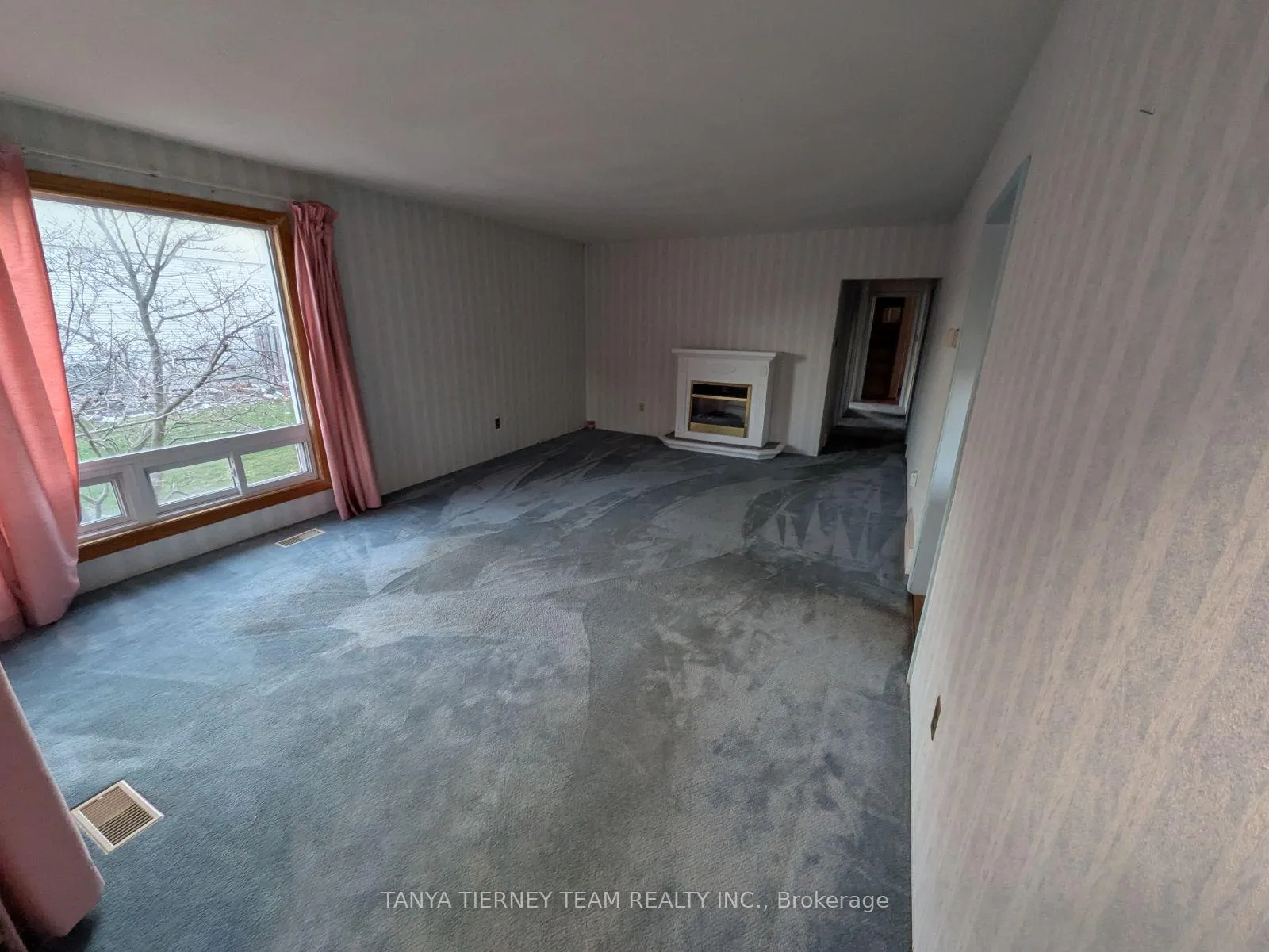 Photo 11 of 1864 Manning Road, Whitby, Blue Grass Meadows — HOMEH