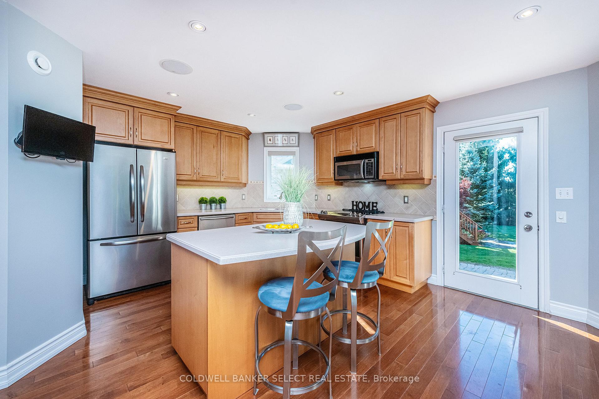 Photo 12 of Unit 5, 14 Zimmerman Drive, Caledon, Rural Caledon — HOMEH