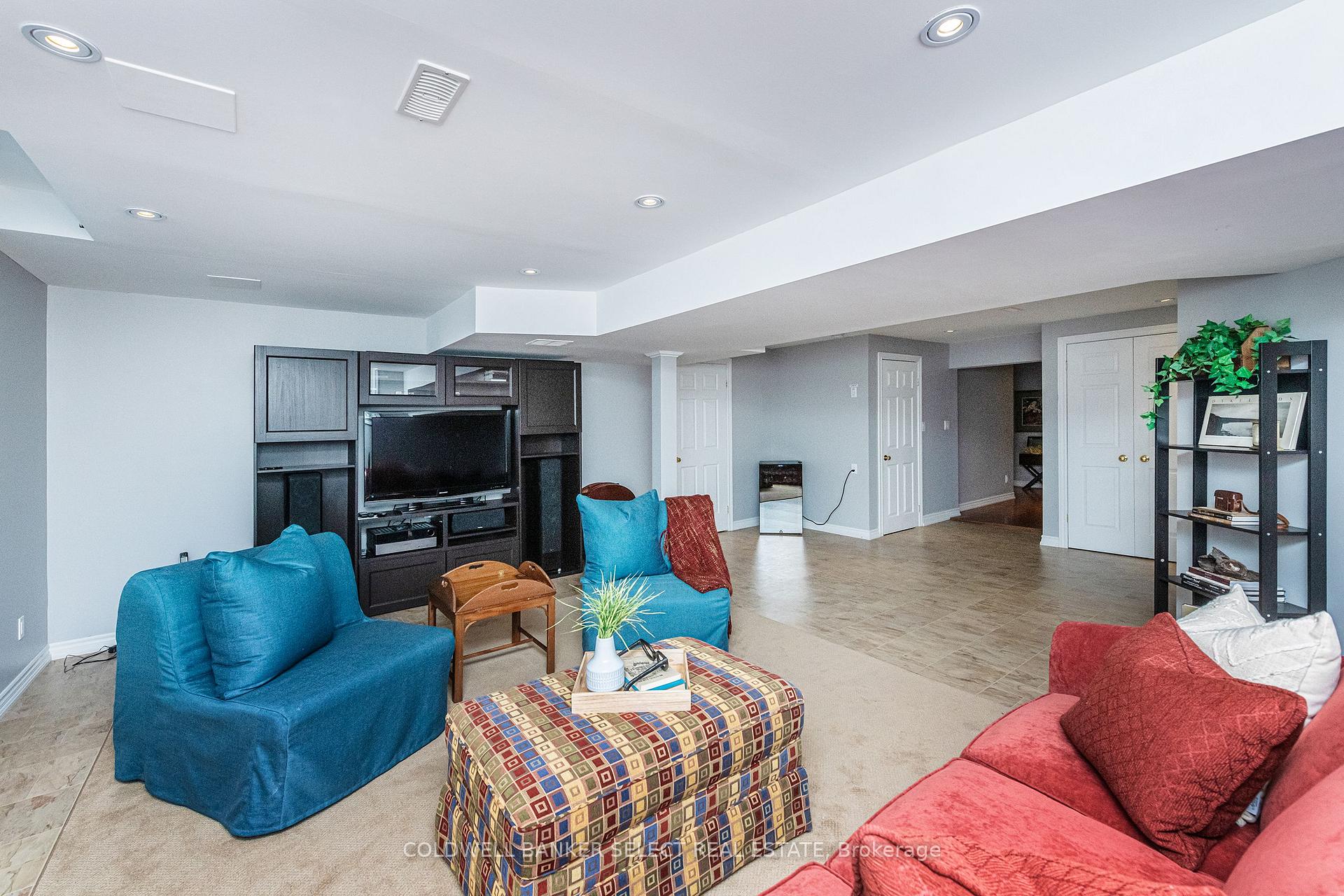 Photo 28 of Unit 5, 14 Zimmerman Drive, Caledon, Rural Caledon — HOMEH