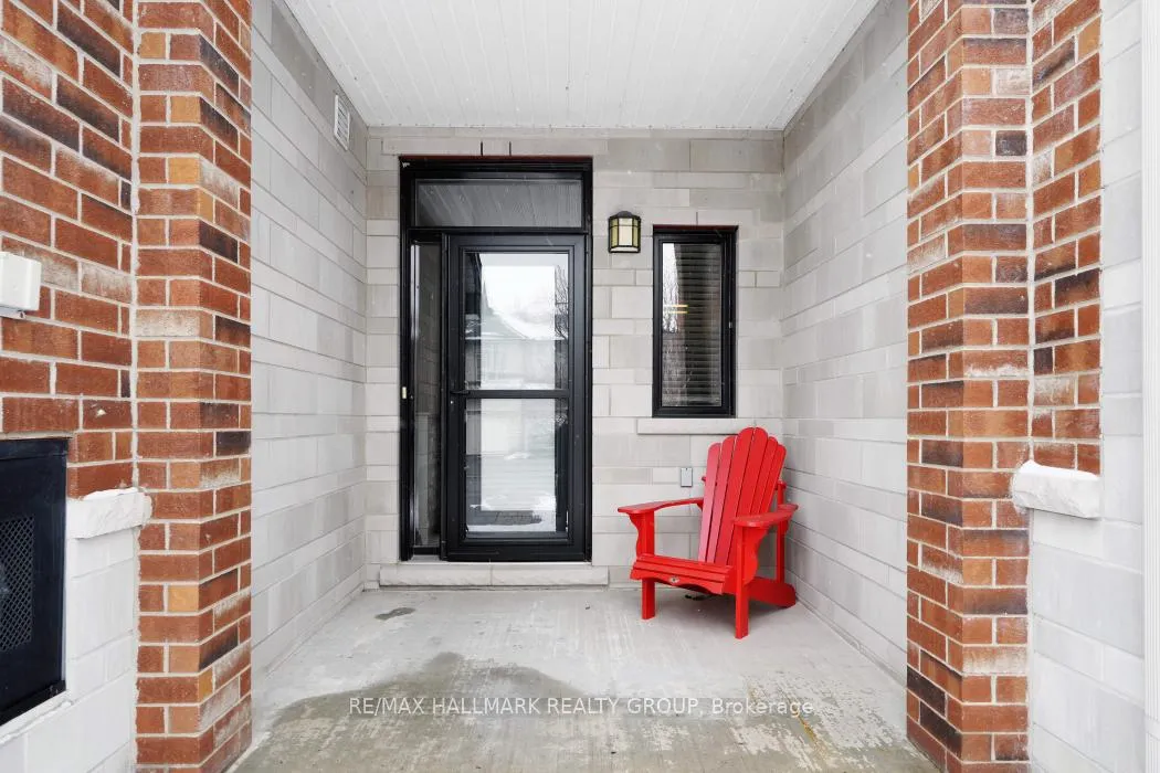 Photo 2 of 125 Watchhorn Grove, Ottawa, Riverside South — HOMEH