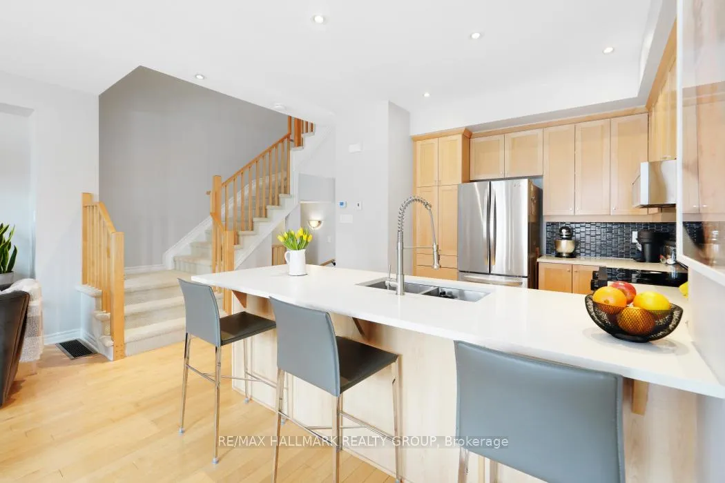 Photo 16 of 125 Watchhorn Grove, Ottawa, Riverside South — HOMEH