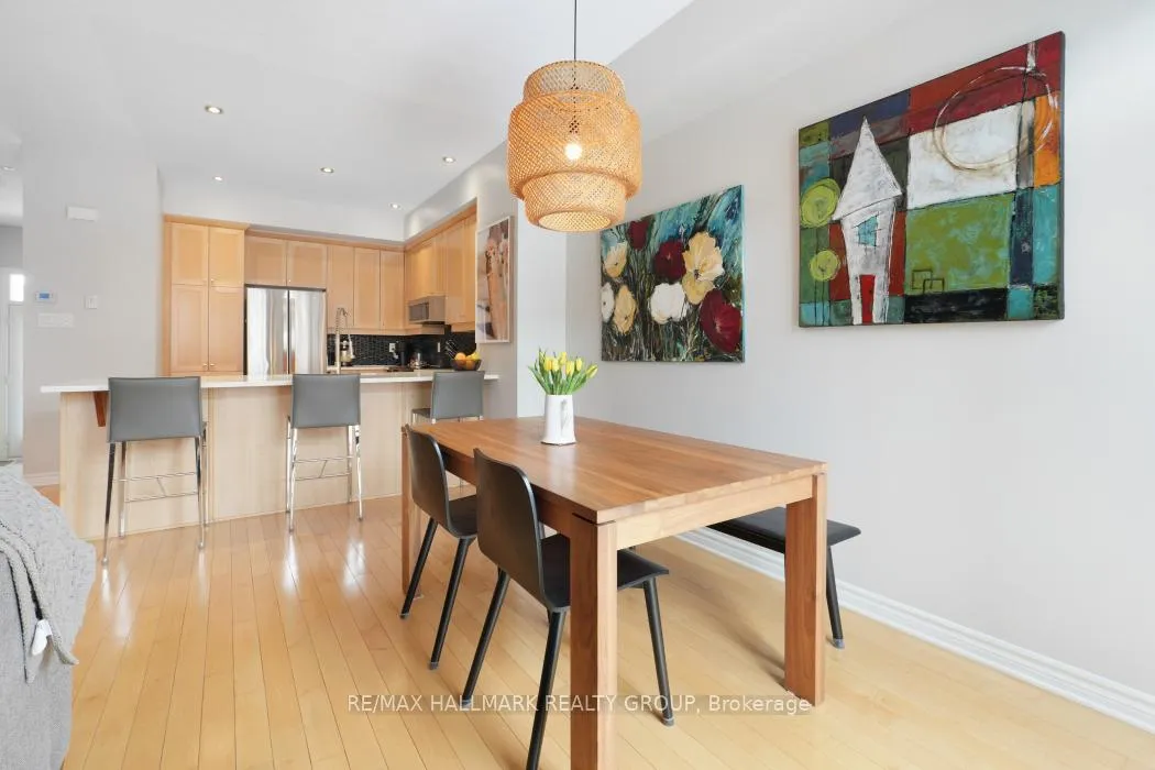 Photo 17 of 125 Watchhorn Grove, Ottawa, Riverside South — HOMEH