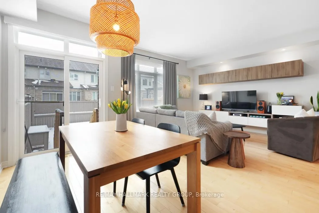Photo 19 of 125 Watchhorn Grove, Ottawa, Riverside South — HOMEH