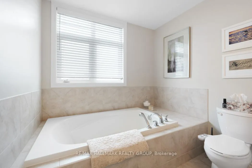 Photo 26 of 125 Watchhorn Grove, Ottawa, Riverside South — HOMEH