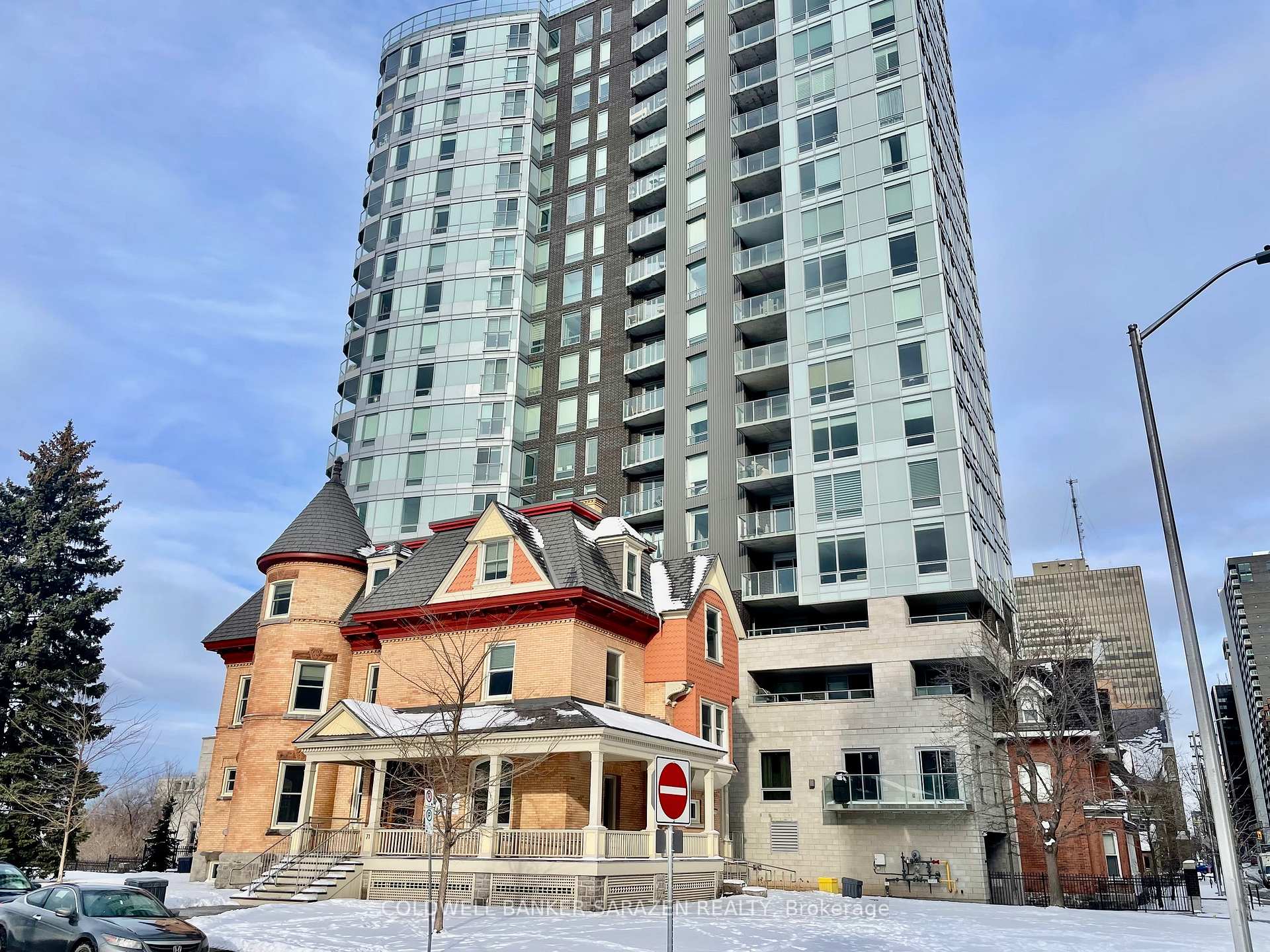 Front of Unit P2_32, 428 Sparks Street