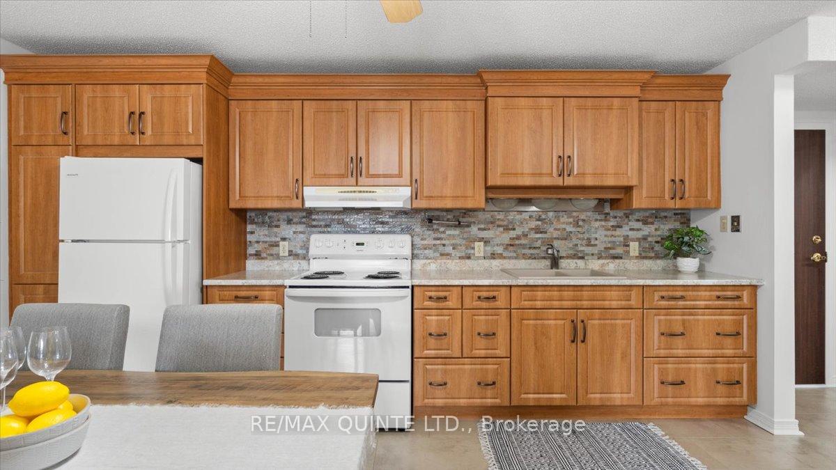 Photo 3 of Unit 106D, 223 North Park Street, Belleville, Belleville Ward — HOMEH