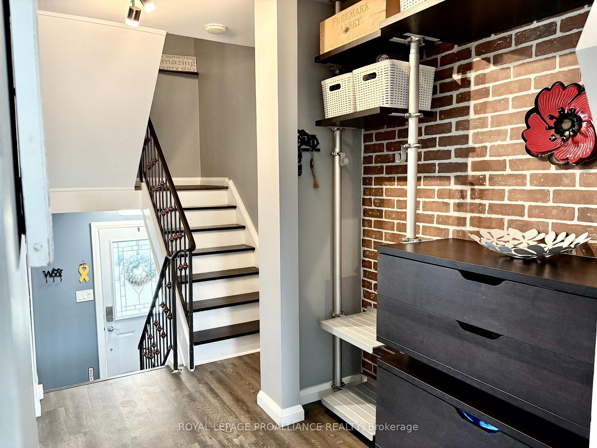 Photo 7 of 41 O'Hare Street, Belleville, Belleville Ward — HOMEH