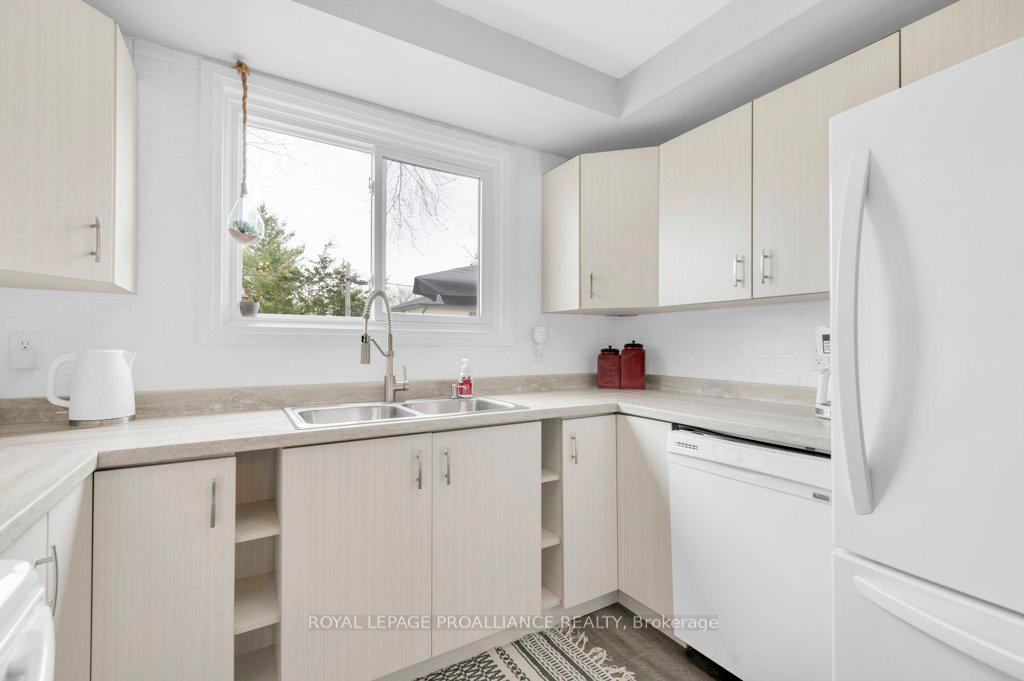 Photo 17 of 41 O'Hare Street, Belleville, Belleville Ward — HOMEH