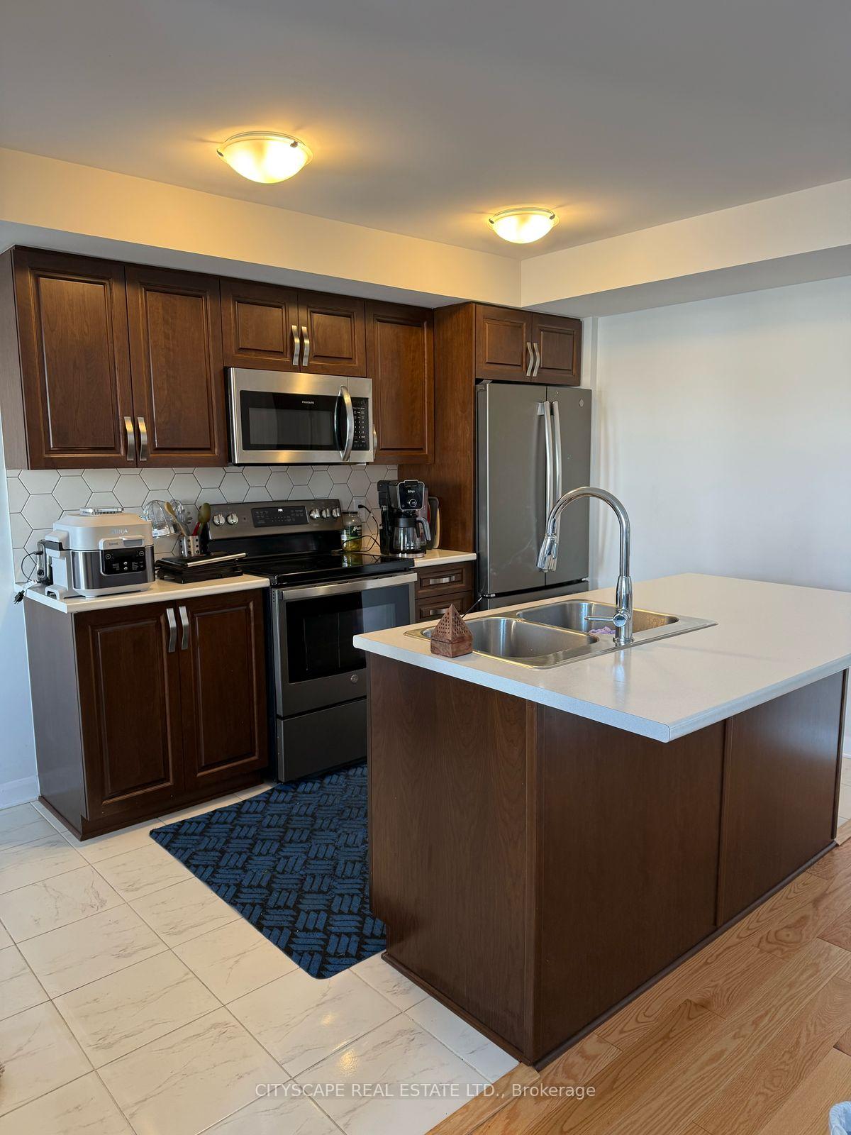 Photo 3 of Unit 33, 707-D Amberwing Private, Ottawa, Avalon West — HOMEH