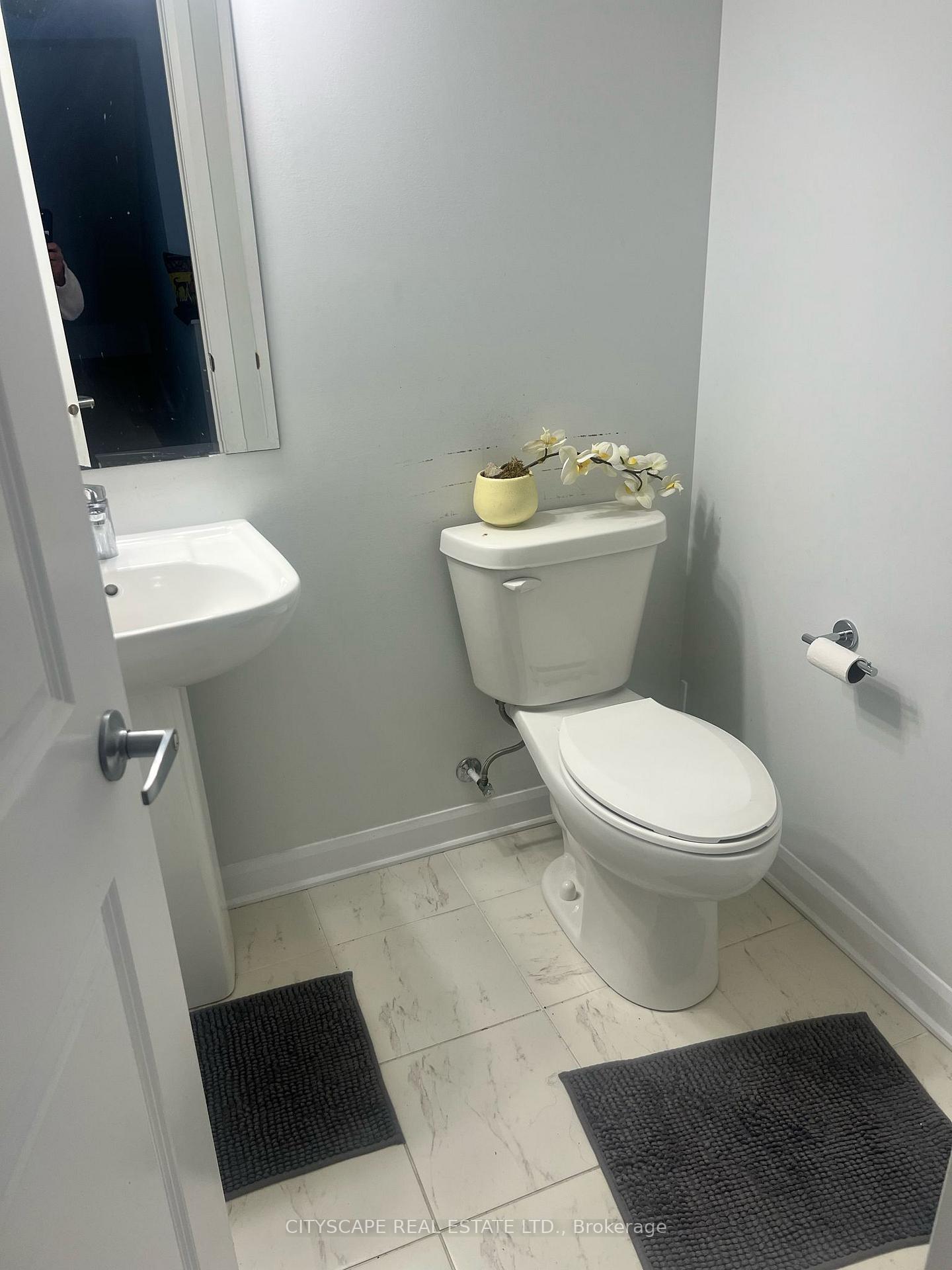 Photo 8 of Unit 33, 707-D Amberwing Private, Ottawa, Avalon West — HOMEH