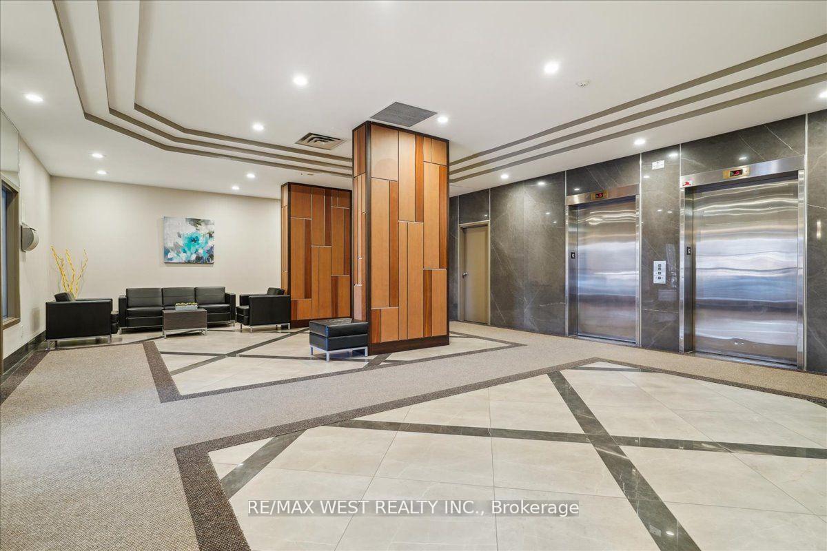 Photo 2 of Unit 604, 711 Rossland Road E, Whitby, Pringle Creek — HOMEH