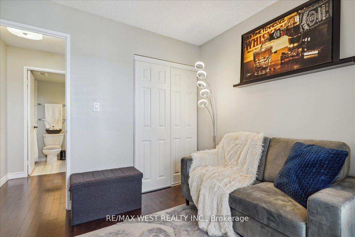 Photo 9 of Unit 604, 711 Rossland Road E, Whitby, Pringle Creek — HOMEH