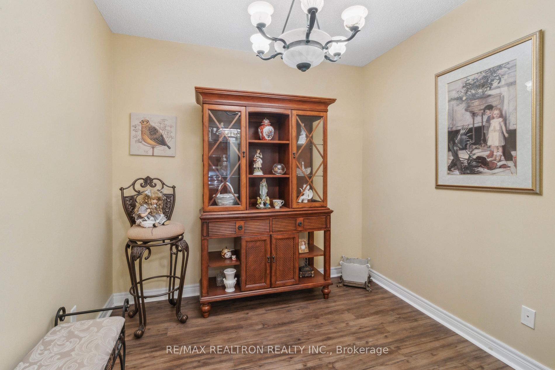 Photo 26 of Unit 503, 100 Promenade Circle, Vaughan, Brownridge — HOMEH