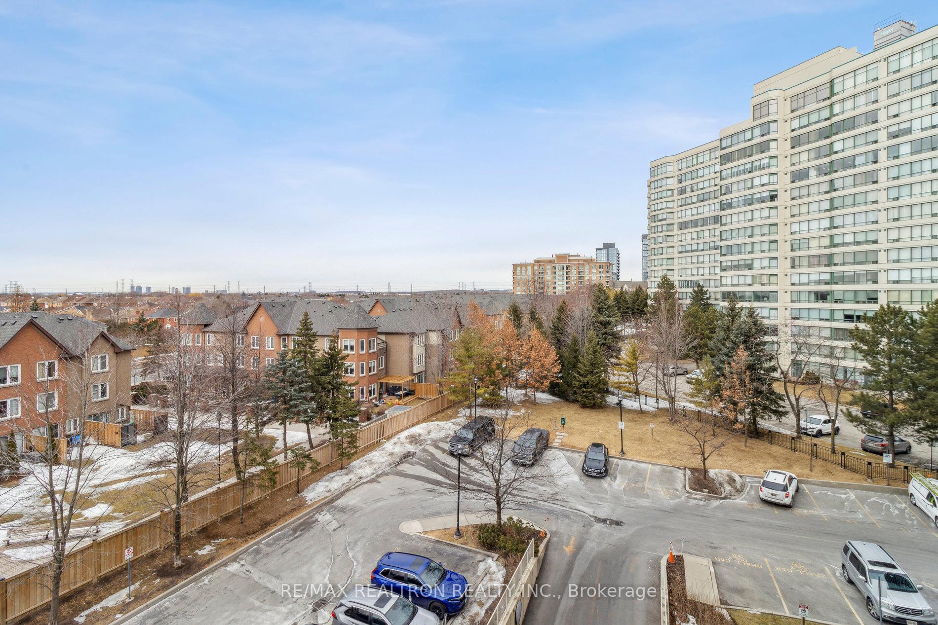 Photo 37 of Unit 503, 100 Promenade Circle, Vaughan, Brownridge — HOMEH