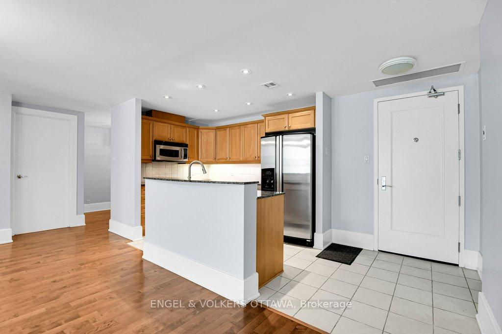 Photo 7 of Unit 708, 700 Sussex Drive, Ottawa, Lower Town/Byward Market — HOMEH