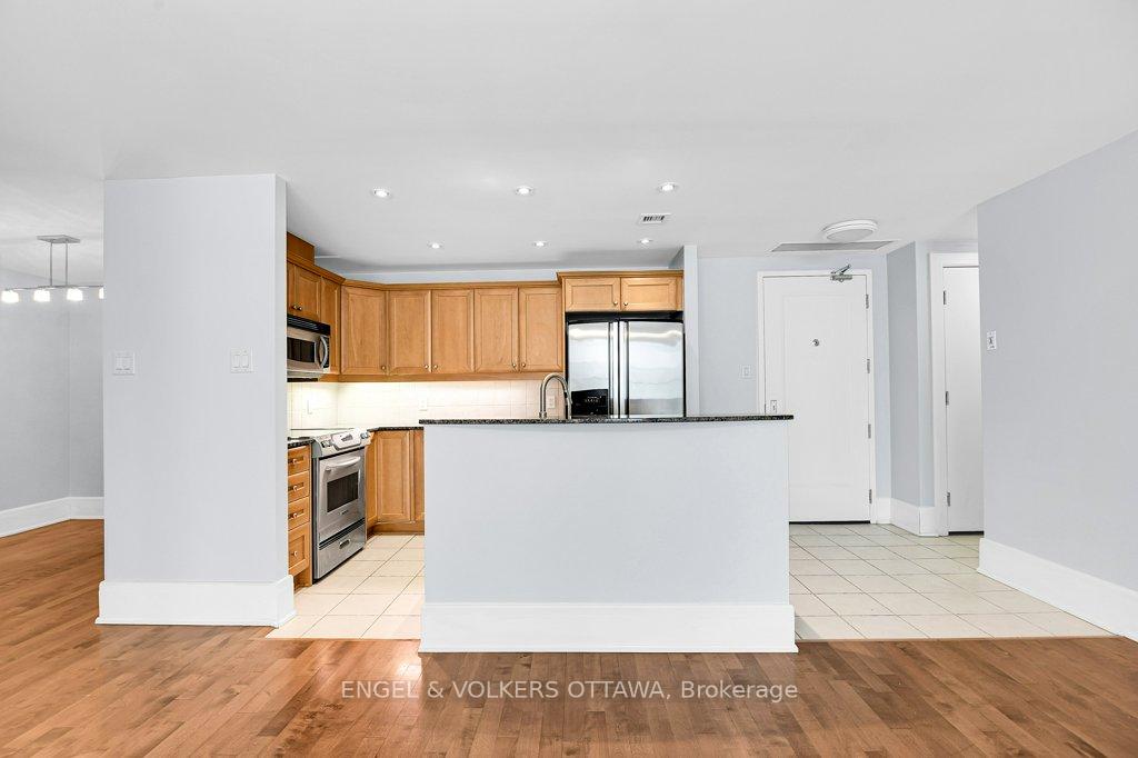 Photo 8 of Unit 708, 700 Sussex Drive, Ottawa, Lower Town/Byward Market — HOMEH