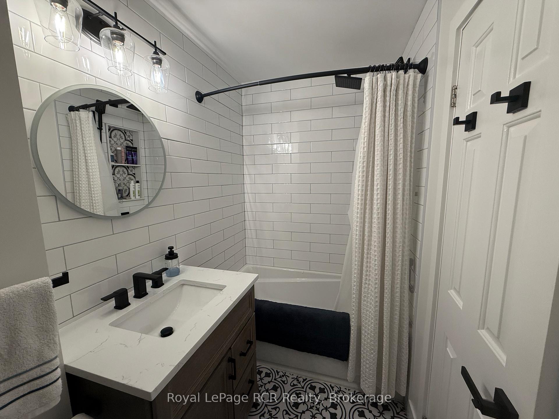 Photo 29 of Unit 13, 13 Port Road, Collingwood — HOMEH