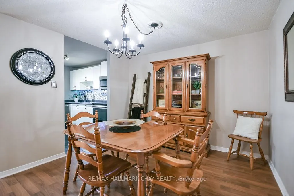 Photo 8 of 14 Evergreen Court, Barrie, Ardagh — HOMEH