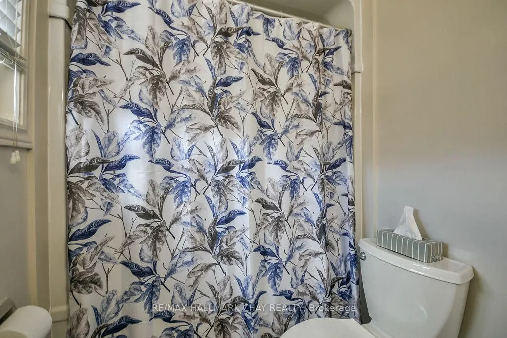 Photo 23 of 14 Evergreen Court, Barrie, Ardagh — HOMEH