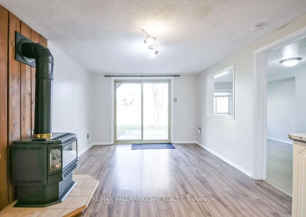 Photo 24 of 14 Evergreen Court, Barrie, Ardagh — HOMEH