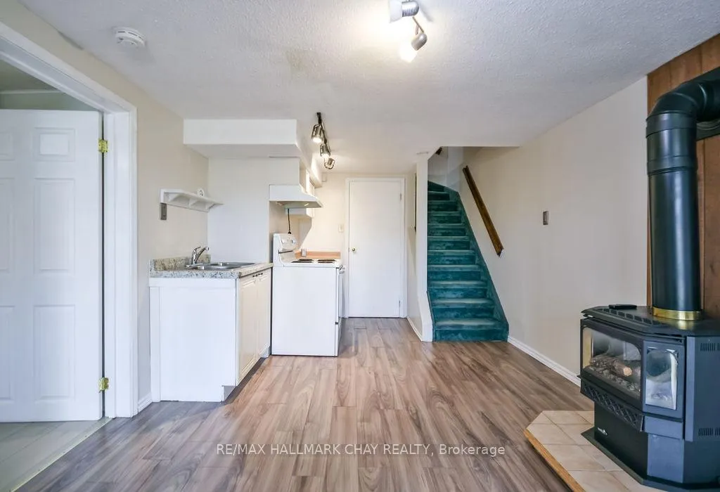 Photo 25 of 14 Evergreen Court, Barrie, Ardagh — HOMEH