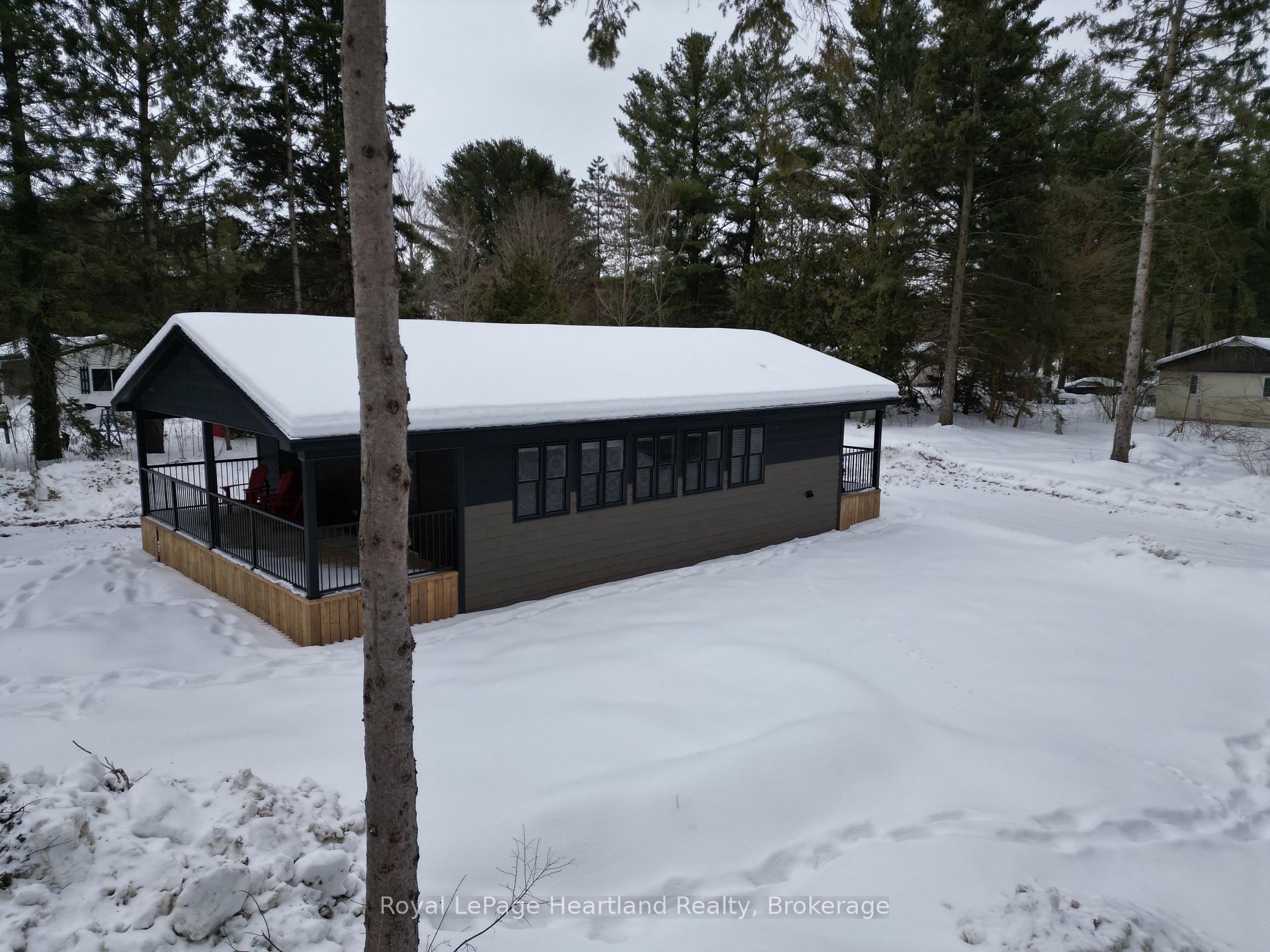 Photo 16 of 306 Black Spruce Drive, Central Huron, Goderich — HOMEH