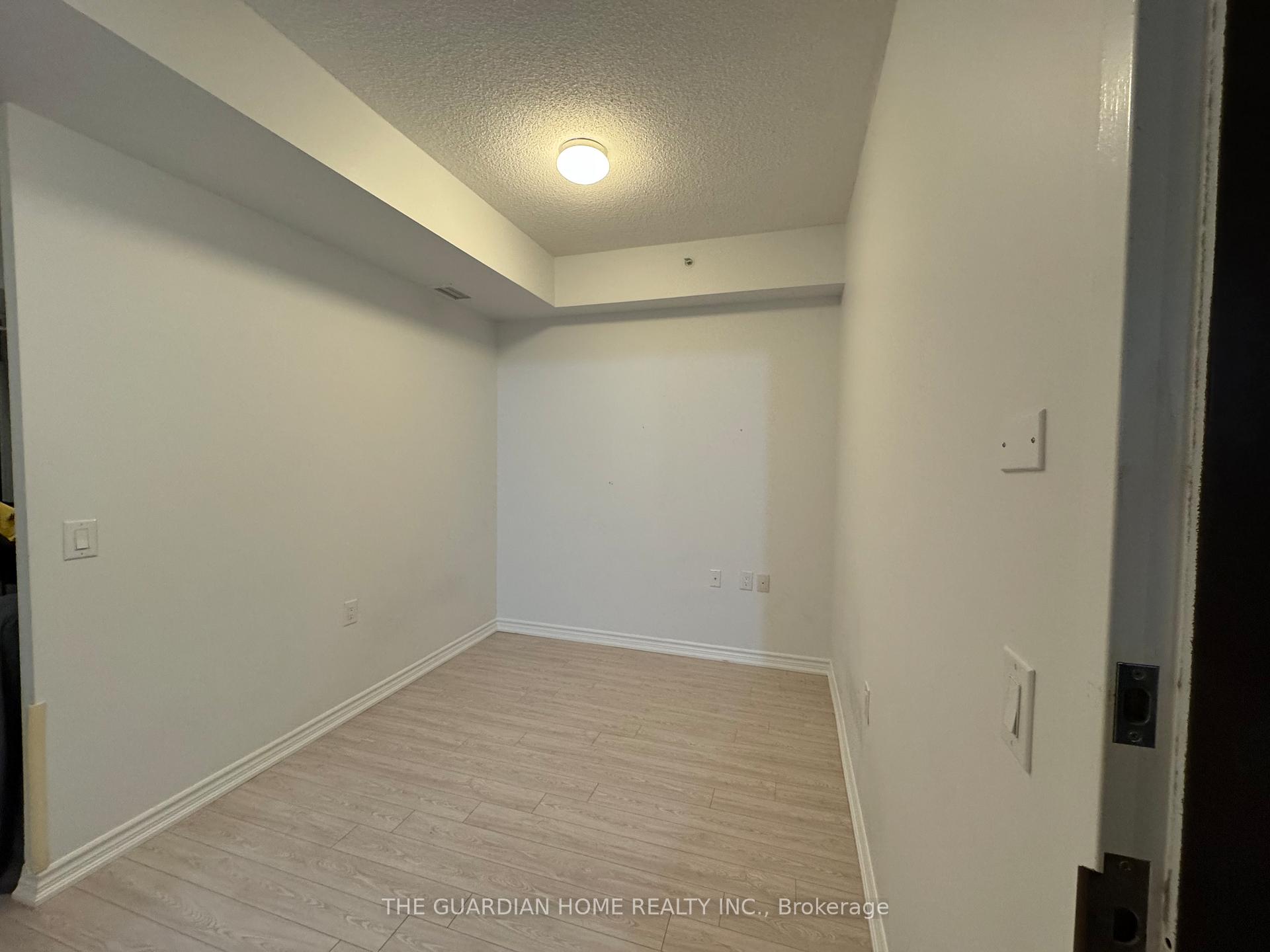 Photo 3 of Unit 528, 8323 Kennedy Road, Markham, Village Green-South Unionville — HOMEH