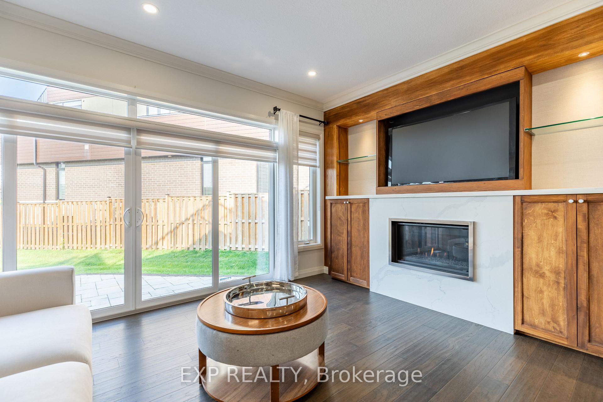 Photo 9 of Unit 7, 35 Midhurst Heights, Hamilton, Stoney Creek Mountain — HOMEH
